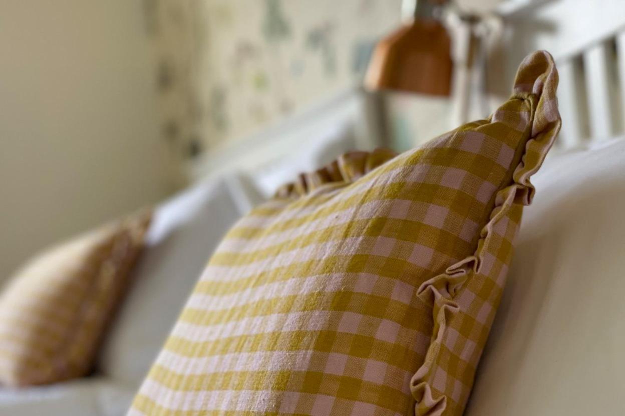 Woodpecker Lodge - Brook Meadow - Sleeps 4 Plus 2 - No Pets Market Harborough Buitenkant foto