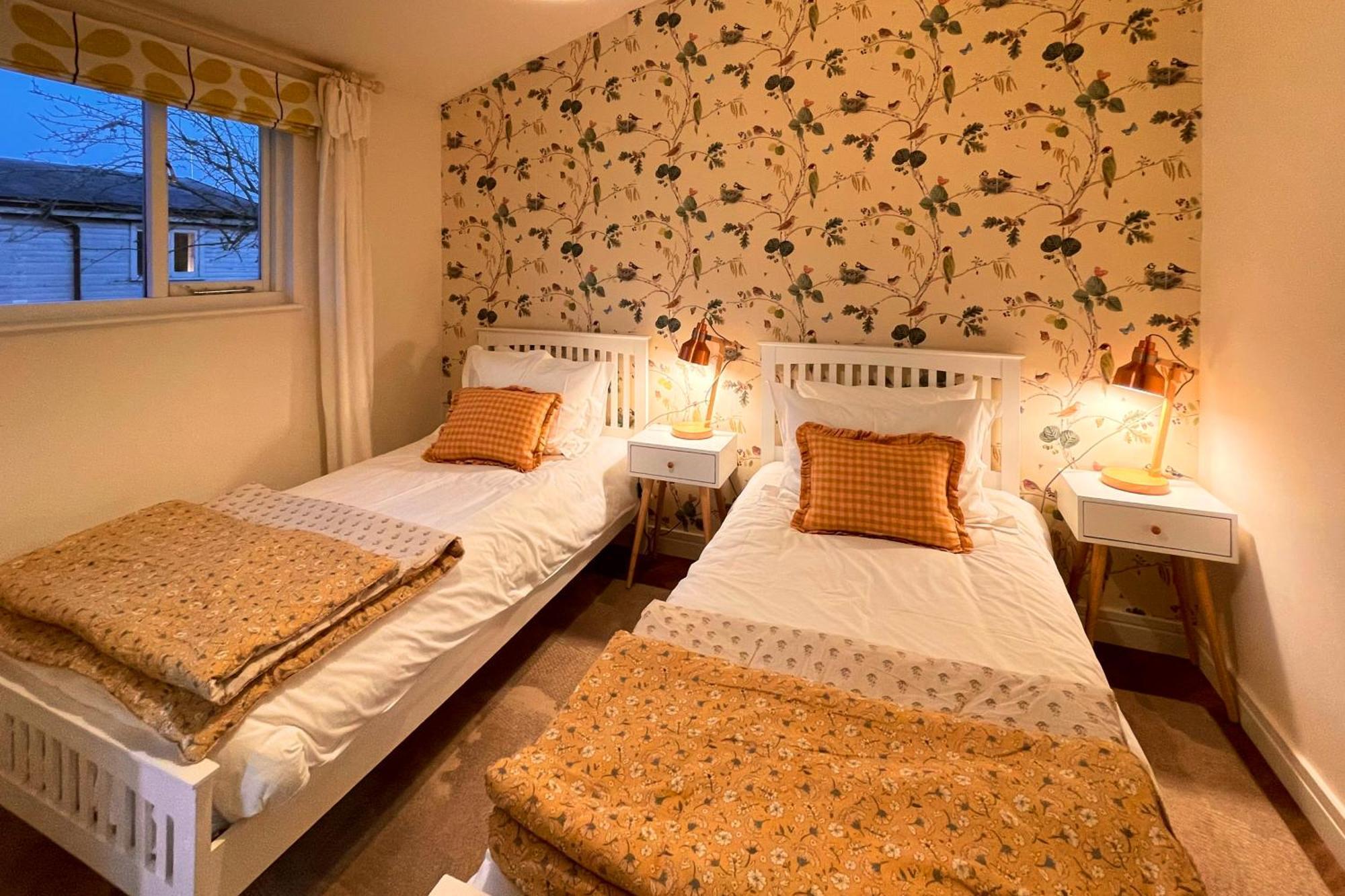 Woodpecker Lodge - Brook Meadow - Sleeps 4 Plus 2 - No Pets Market Harborough Buitenkant foto
